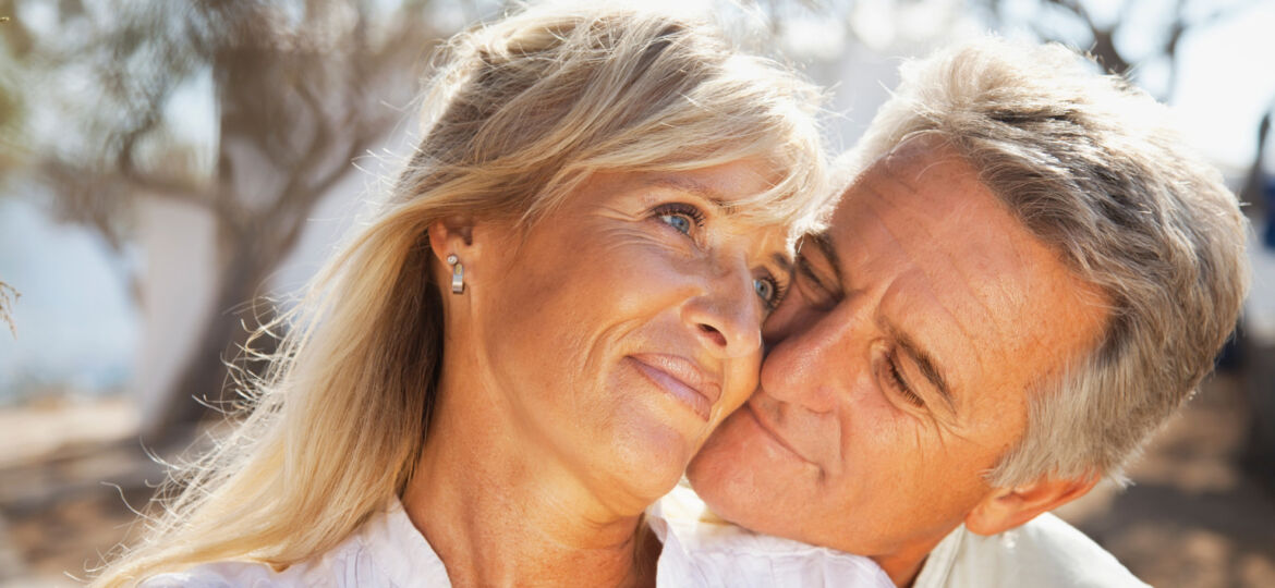 6 Reasons Why Women Age Faster Than Men